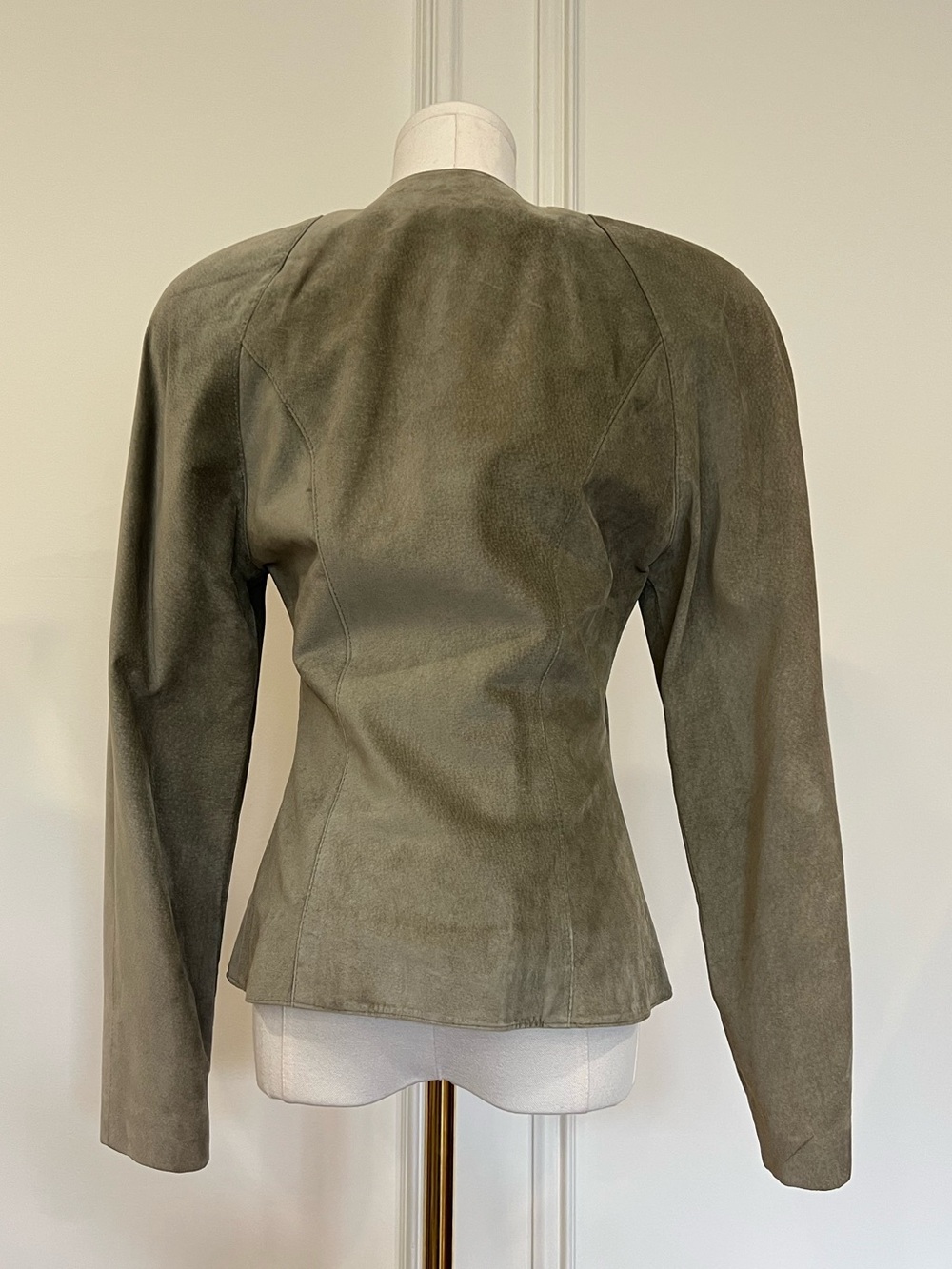 Danier Vintage Sage Suede Sweetheart Neck Peplum Blazer Jacket Gold Buttons XS - Picture 3 of 11